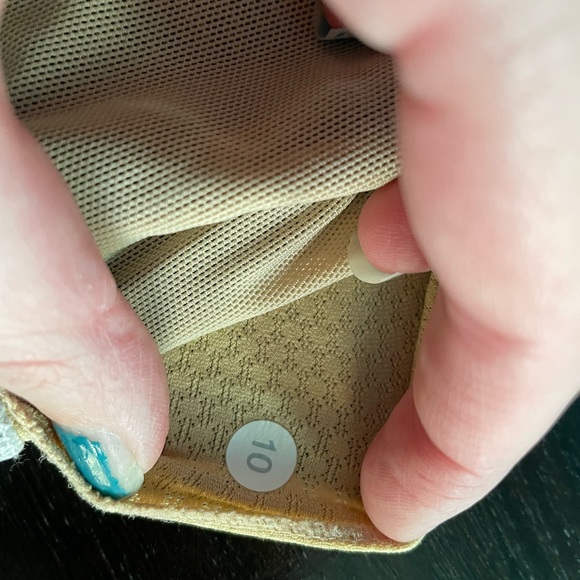 Lululemon Sports Bra - Picture 3 of 5